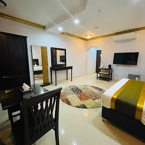 https://arrawiya-alzahabia.hotelsdammam.com